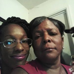 Meet your Posher, Candace